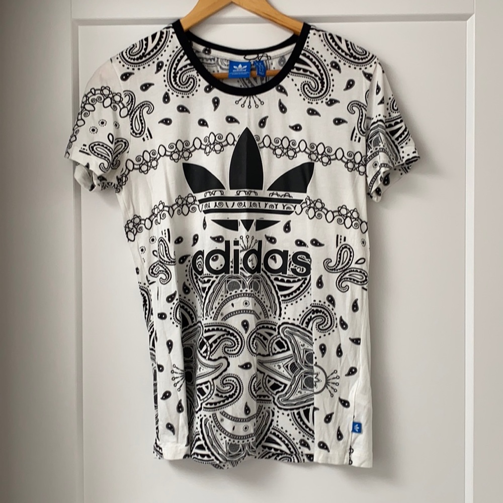 Paisley black and white print t-shirt by Adidas.